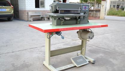 【忠信牌皮革機(jī)械14寸分條機(jī) 開條機(jī)刀片開條機(jī) 切流蘇機(jī)】?jī)r(jià)格_廠家_圖片