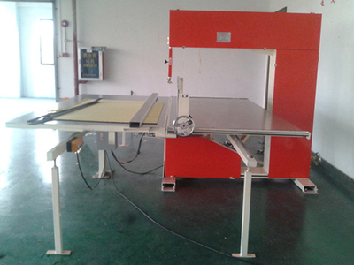 皮革立切機(jī)多少錢|專業(yè)的皮革立切機(jī)品牌推_東莞市萬信機(jī)械設(shè)備 - 商國互聯(lián)網(wǎng)